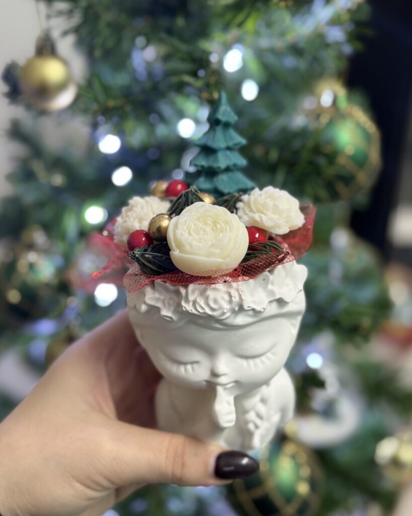 Σύνθεση Χριστουγεννιάτικο Κοριτσάκι